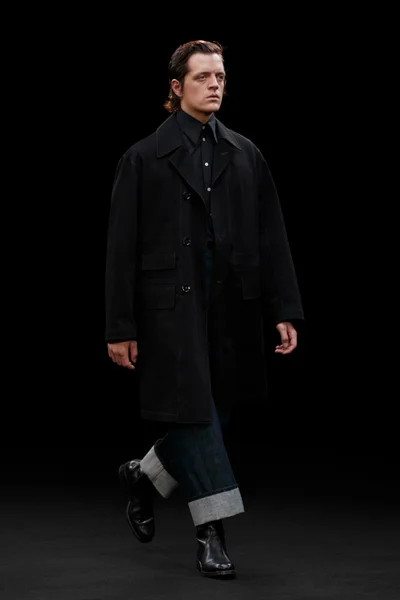 Look 43